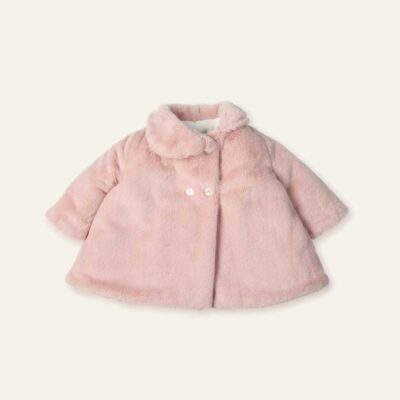 El abrigo de niña con cuello asimétrico forrado con pelo Fleur Vintage Mac Ilusión 9925