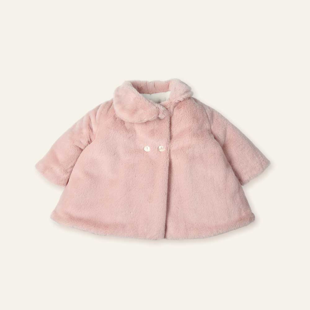 El abrigo de niña con cuello asimétrico forrado con pelo Fleur Vintage Mac Ilusión 9925